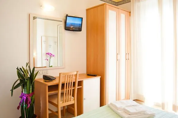 Hotel Boom Rimini 3*,